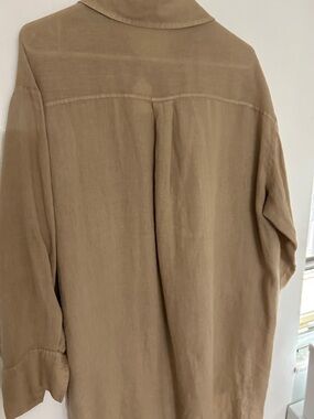 Zara Men’s Casual Button-Down Shirt in Taupe
